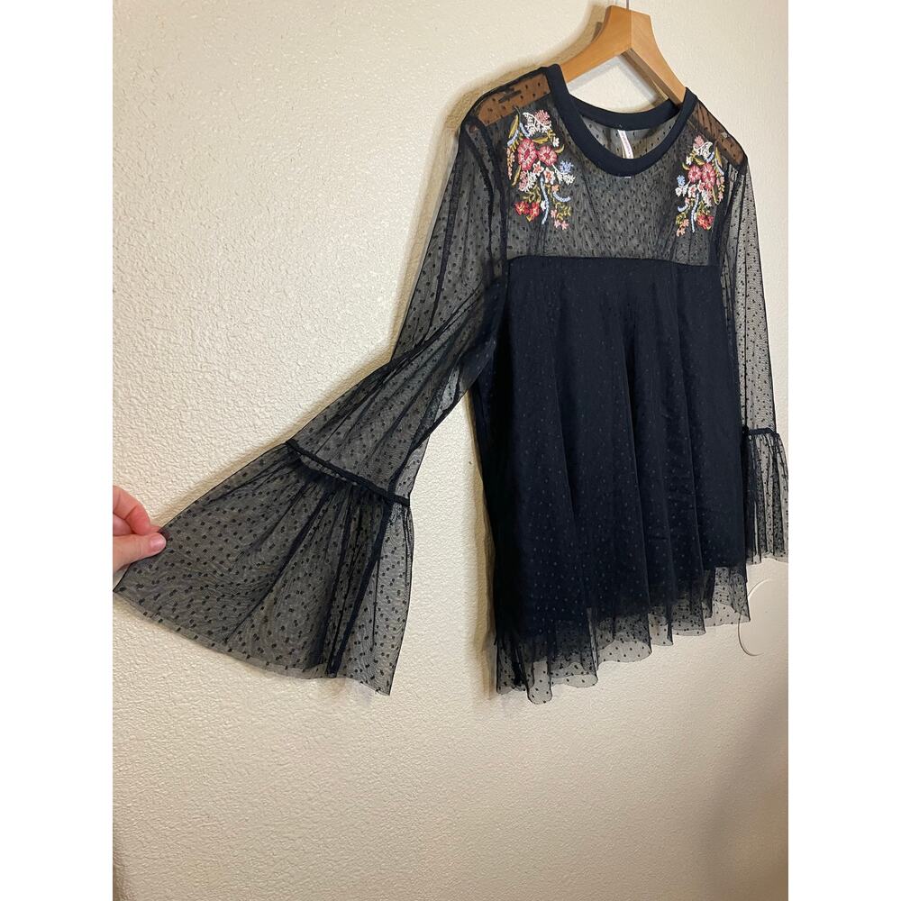 Xhilaration Floral Embroidered Black Mesh Bell Sleeve Tulle Whimsygoth Blouse Lg - Picture 9 of 10